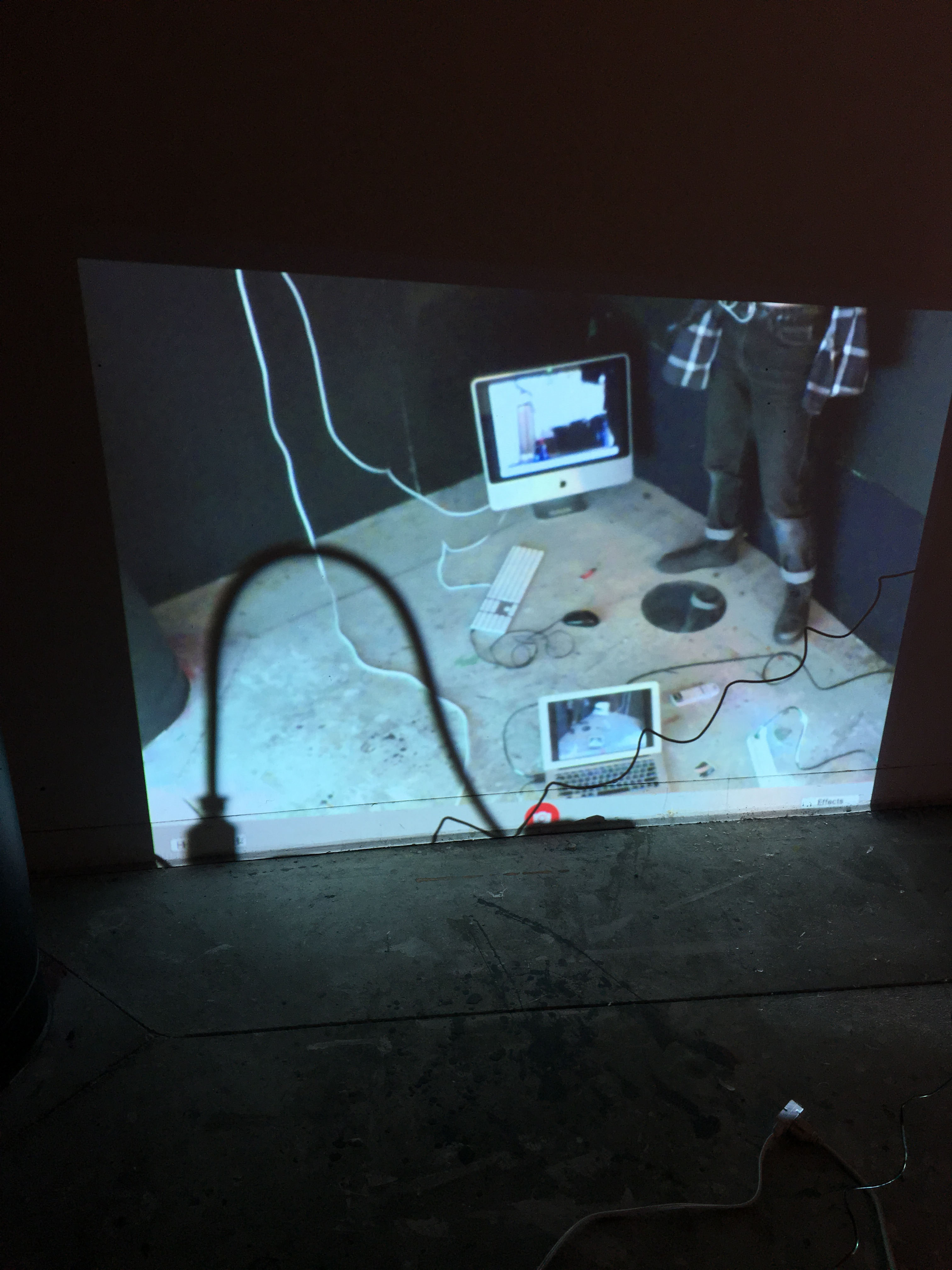 Live Feed Still No.1